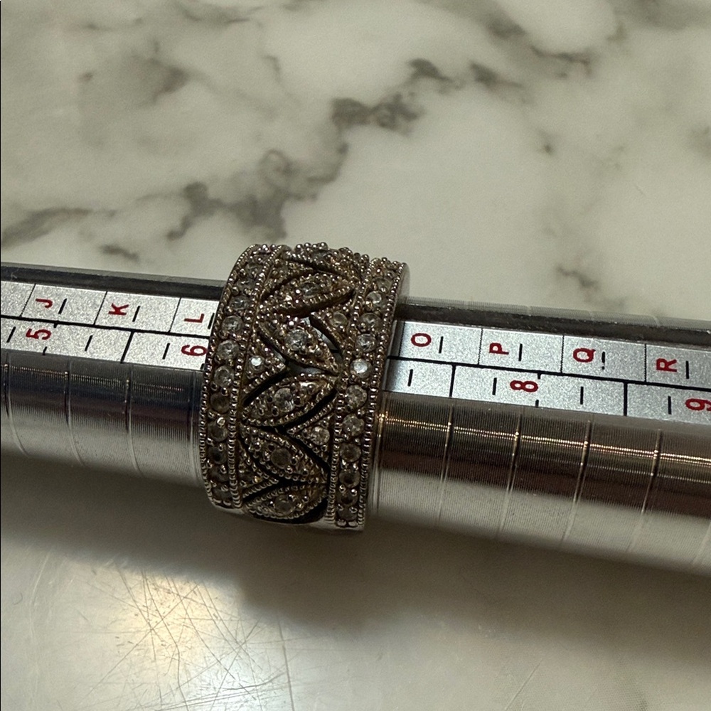 Joseph Esposito Sterling silver and CZ ring in leaf pattern, size 7